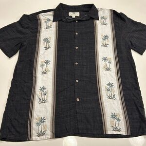 Men’s Casual Button Down Shirt with Tropical Palm Tree Panels, EUC